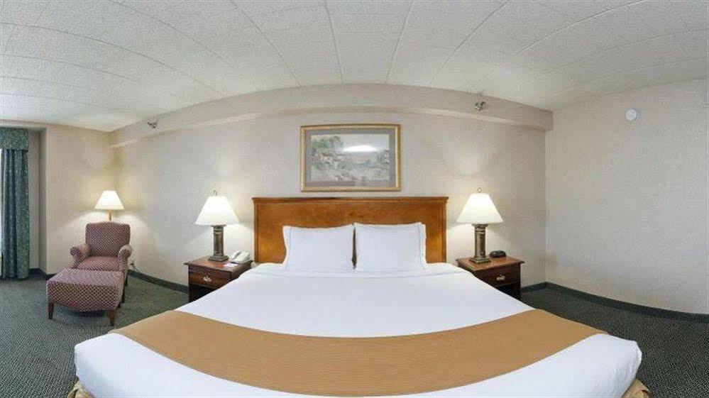 Holiday Inn Express And Suites Pittsburgh West Mifflin By Ihg Eksteriør billede